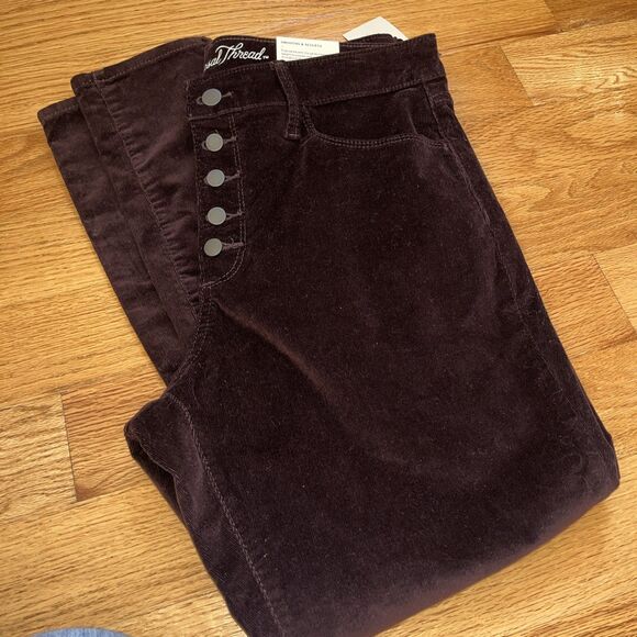Universal Threads NWT Preppy High Rise Skinny Button Fly Burgundy Corduroy Pants - Picture 1 of 8